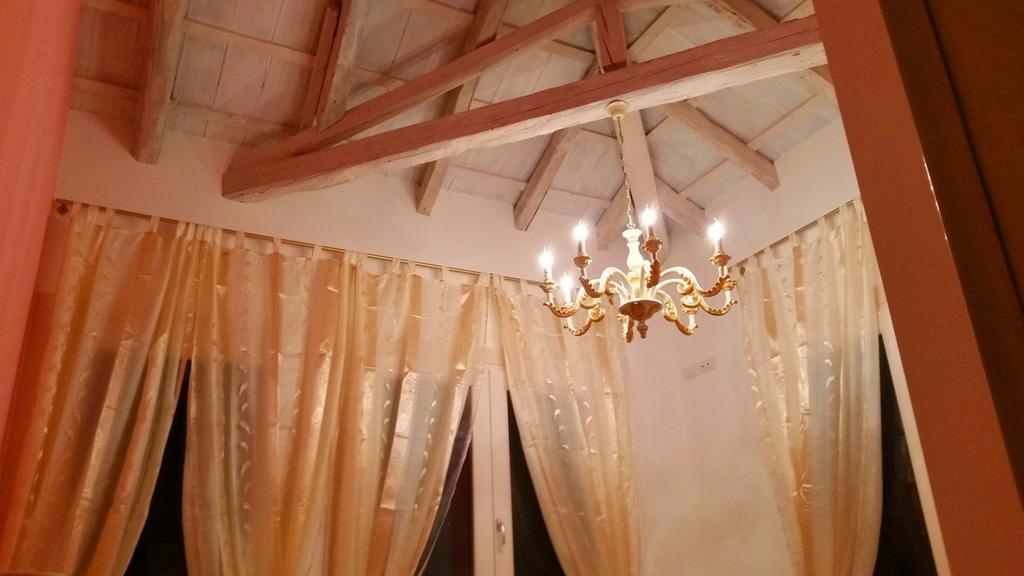 B&B La Porta Rossa ノアーレ 部屋 写真