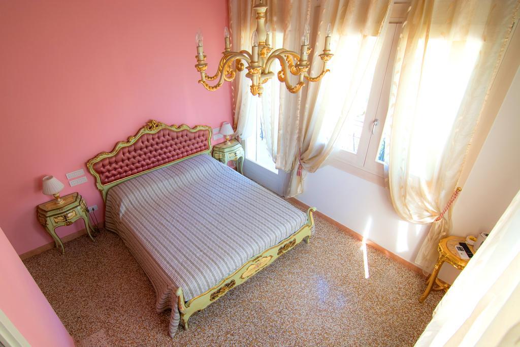 B&B La Porta Rossa ノアーレ エクステリア 写真